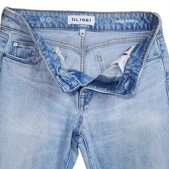 DL1961 Lara Instasculpt Cropped Flare Jeans - Picture 7 of 9